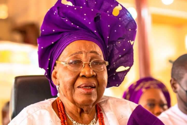 Abiodun consoles Akeredolu over mother's death