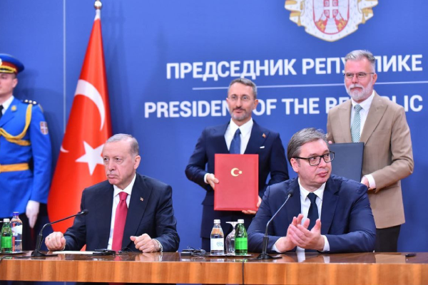 Serbia, Turkey sign agreements to expand economic, defense ties